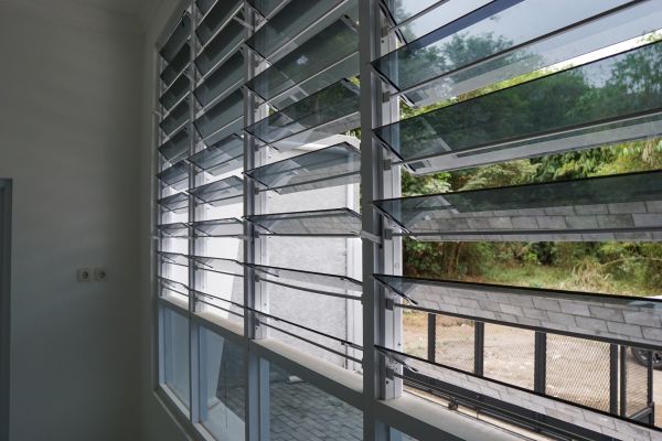 Cost of Jalousie Window Repair in Troy